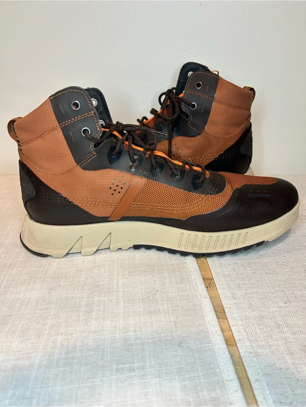 Sorel Men's Rush Brown High-Top Performance Sneakers waterproof